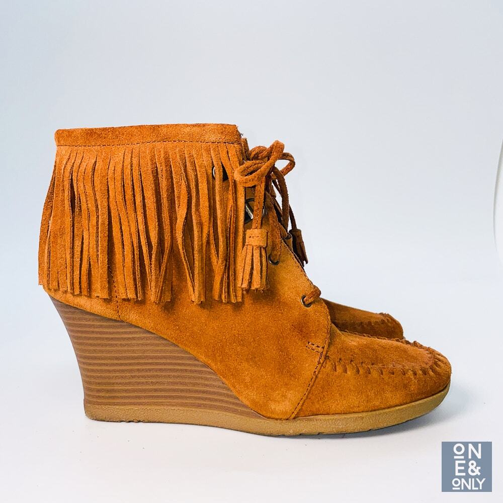 MINNETONKA Brown Ankle Boots Leather Fringe Wedge Heel Tasseled Boho Womens 7.5